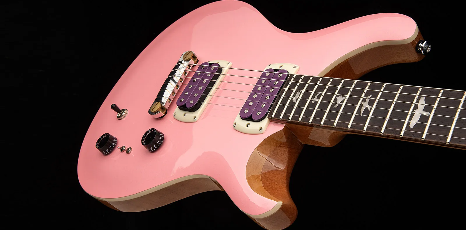 PRS SE Rock Lady Limited Edition – gitara z anime trafia do rzeczywistego świata