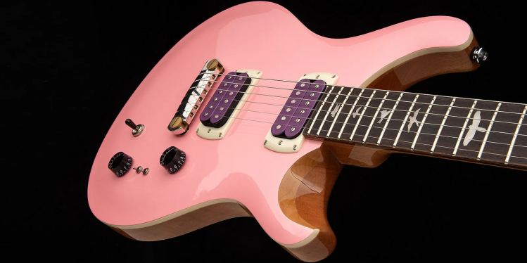 PRS SE Rock Lady Limited Edition – gitara z anime trafia do rzeczywistego świata