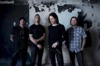 Mark Tremonti & Myles Kennedy (Alter Bridge)