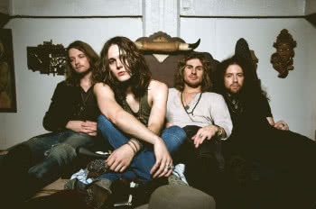 Tyler Bryant & the Shakedown