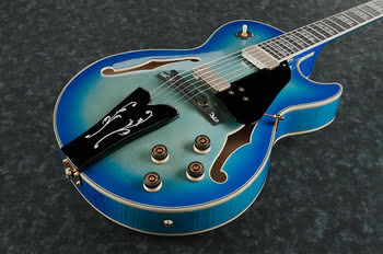 Ibanez GB40THII w nowym wykończeniu Jet Blue Burst