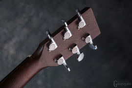 Każda z gitar została wyposażona w komplet chromowanych kluczy Die-Cast (na zdjęciu model Vintage VE440WK).