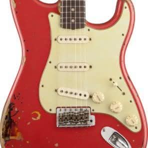 Dwa nowe modele Fender Custom Shop Relic Stratocaster sygnowane przez Michaela Landaua