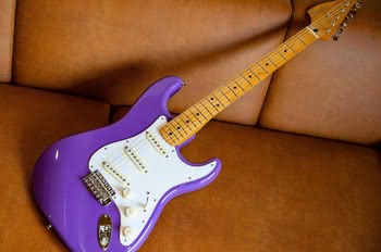 Nowy Fender Jimi Hendrix Stratocaster 2018