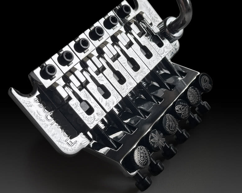 Floyd Rose prezentuje limitowany mostek Original Tremolo z grawerowanym wzorem Paisley