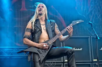 Oskar Dronjak (Hammerfall)