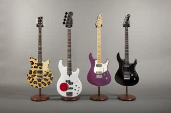Yamaha współpracuje z The Smashing Pumpkins przy unikalnych gitarach na tournée w Japonii