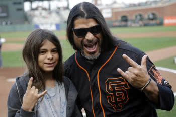Syn Roberta Trujillo w Korn