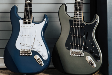 PRS Silver Sky w kolorach Defendera. Nowa kolekcja Johna Mayera