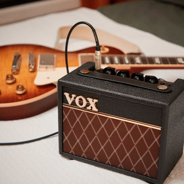 VOX AC MINI — charakter serii AC w domowym formacie