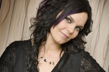  Solowy debiut Anette Olzon 