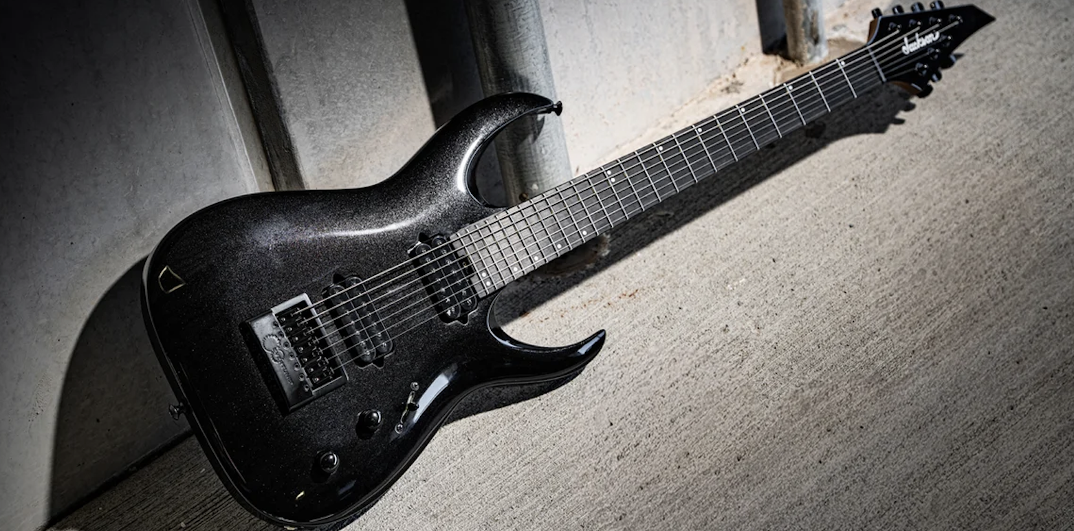 Jackson prezentuje nową sygnaturę Mishy Mansoor – Juggernaut ET7
