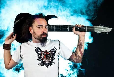 Zmarł Shane Gibson, były gitarzysta Korn
