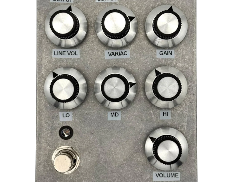 Dirty Boy SilverBOY – przełomowy, w pełni analogowy preamp gitarowy