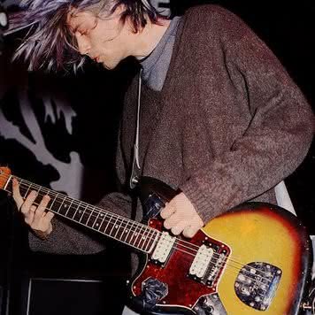 Kurt Cobain - historia pewnej gitary