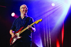 Oz Noy