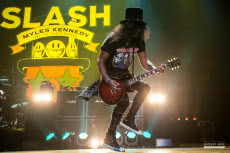 Nowe DVD Slash Featuring Myles Kennedy And The Conspirators