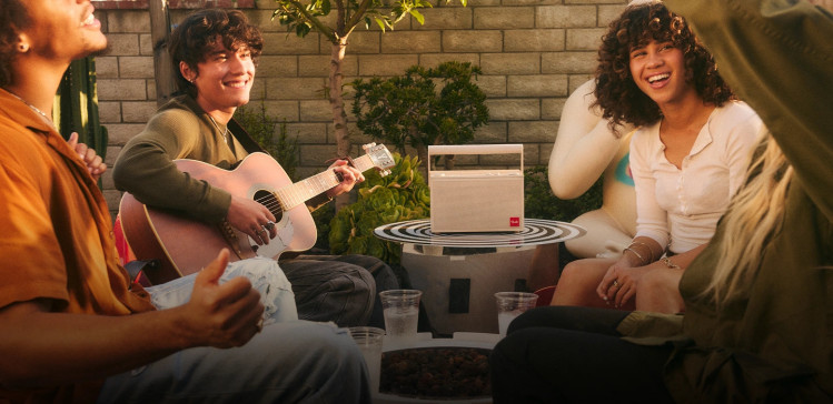 Fender robi krok poza scenę. Legendarna marka debiutuje w konsumenckim audio