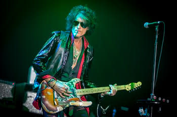 Joe Perry prezentuje nowy teledysk