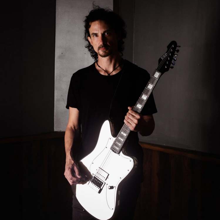 LTD JD-1 — pierwsza sygnowana gitara Joe Duplantiera z Gojira