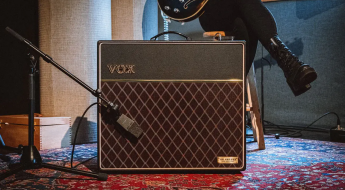 VOX Hand‑Wired – lampowy charakter w nowoczesnym wydaniu