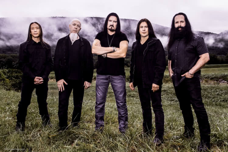 Dream Theater - zobacz teledysk do "Barstool Warrior"