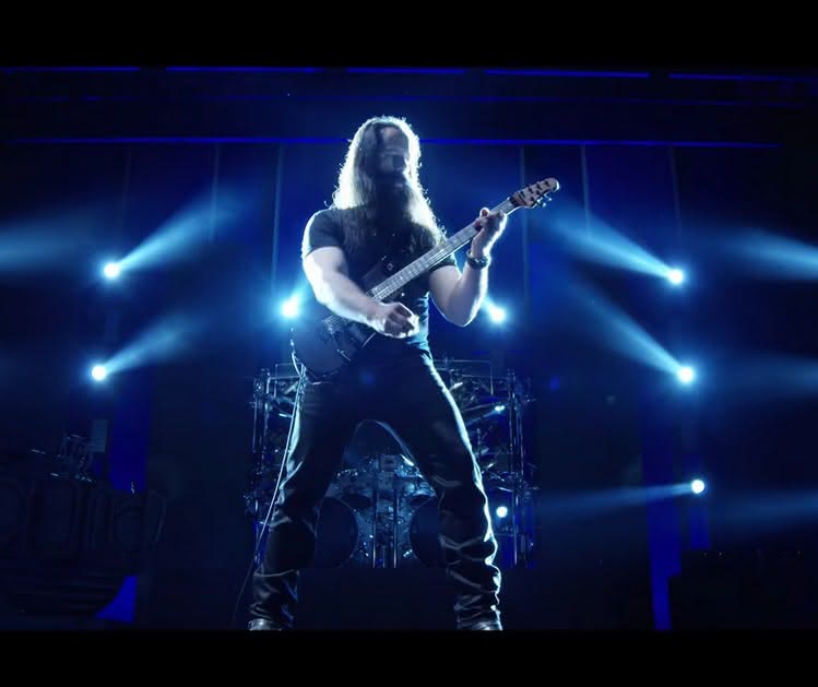 John Petrucci prezentuje sygnaturę Music Man JP16