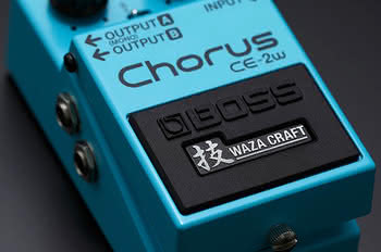 BOSS CE-2W Chorus z serii Waza Craft