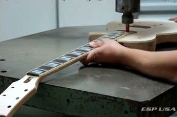 Video: Zobacz fabrykę ESP USA Guitars
