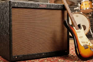 Fender świętuje 30 lat legendy – premiera Hot Rod Deluxe 30th Anniversary