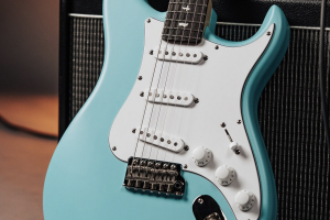 PRS Silver Sky Wild Blue Limited Edition – turkusowy klasyk z osobowością i głębią