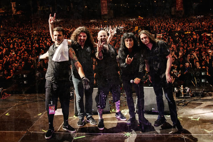 Anthrax na klubowym koncercie w Polsce
