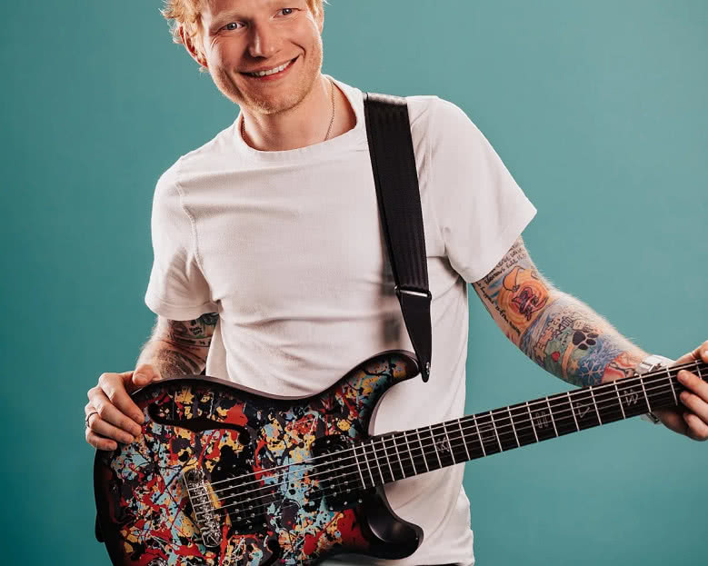 Limitowana edycja PRS SE Cosmic Splash: Ed Sheeran łączy gitarę z malarstwem