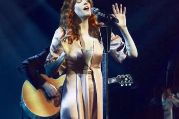 Florence And the Machine headlinerem drugiego dnia Orange Warsaw Festival 2014