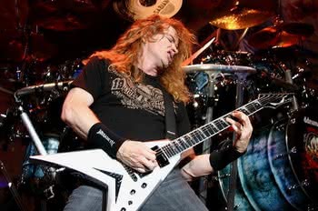 Multiefekt ZOOM z brzmieniami Megadeth