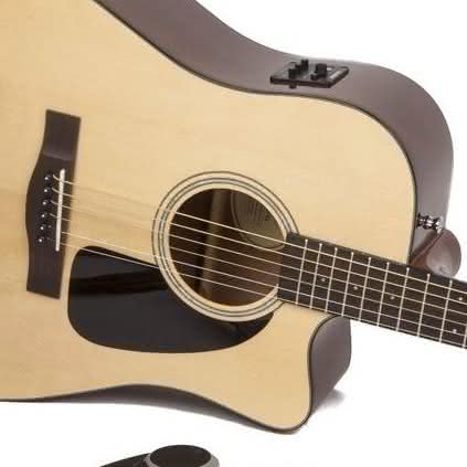 Zestaw Fender FA-300 w promocyjnej cenie w Guitar Center