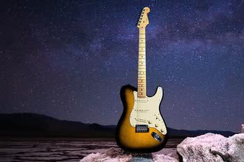 Fender Strat-Tele Hybrid w serii Parallel Universe