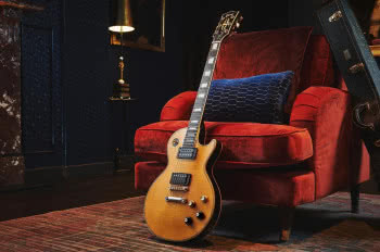 Gibson Custom prezentuje limitowaną replikę legendarnej gitary Micka Ronsona