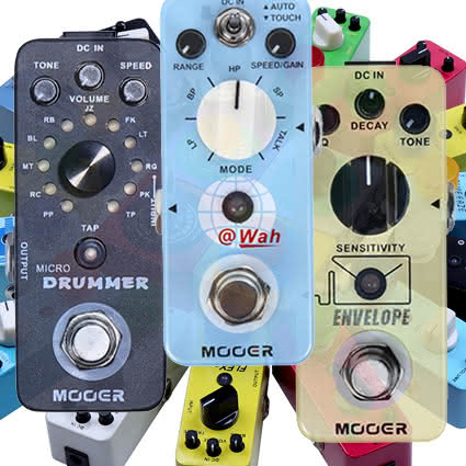 Efekty Mooer Micro Drummer, Mooer @Wah, Mooer Envelope i zestaw różnokolorowych nakładek Mooer na przełączniki nożne