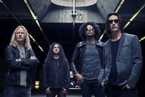 Alice in Chains - zobacz video do Hollow