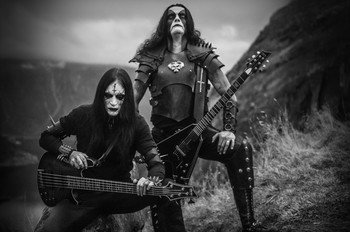 NAMM 2017: Schecter Ravendark V FR Abbath Signature