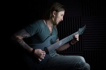 Ola Englund kończy współpracę z Washburnem