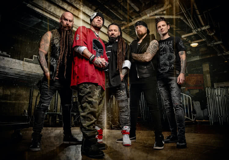 Andy James w Five Finger Death Punch