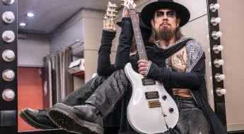 Dave Navarro (Jane’s Addiction)