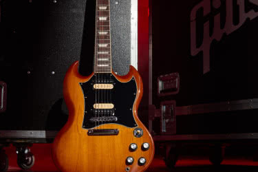 Gibson prezentuje Sadler Vaden SG Standard – klasyka w wydaniu „working guitar”
