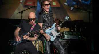Joe Satriani i Steve Vai tworzą nowy zespół i zagrają w Polsce