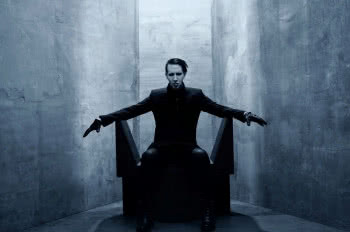 Marilyn Manson w coverze Davida Bowie