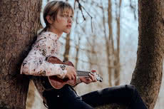 Sygnowane ukulele Grace VanderWaal od Fendera