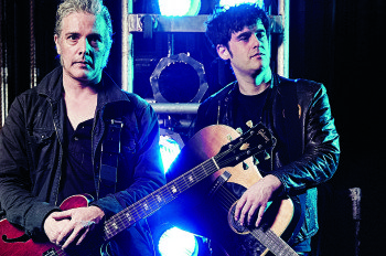 Black Rebel Motorcycle Club: Guitar Rig